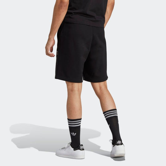 men essential short